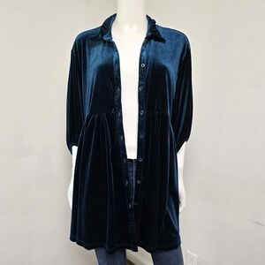 Umgee Babydoll Tunic Top Shirt Velvet Velour Size L Tiered Boho Indie Button Up